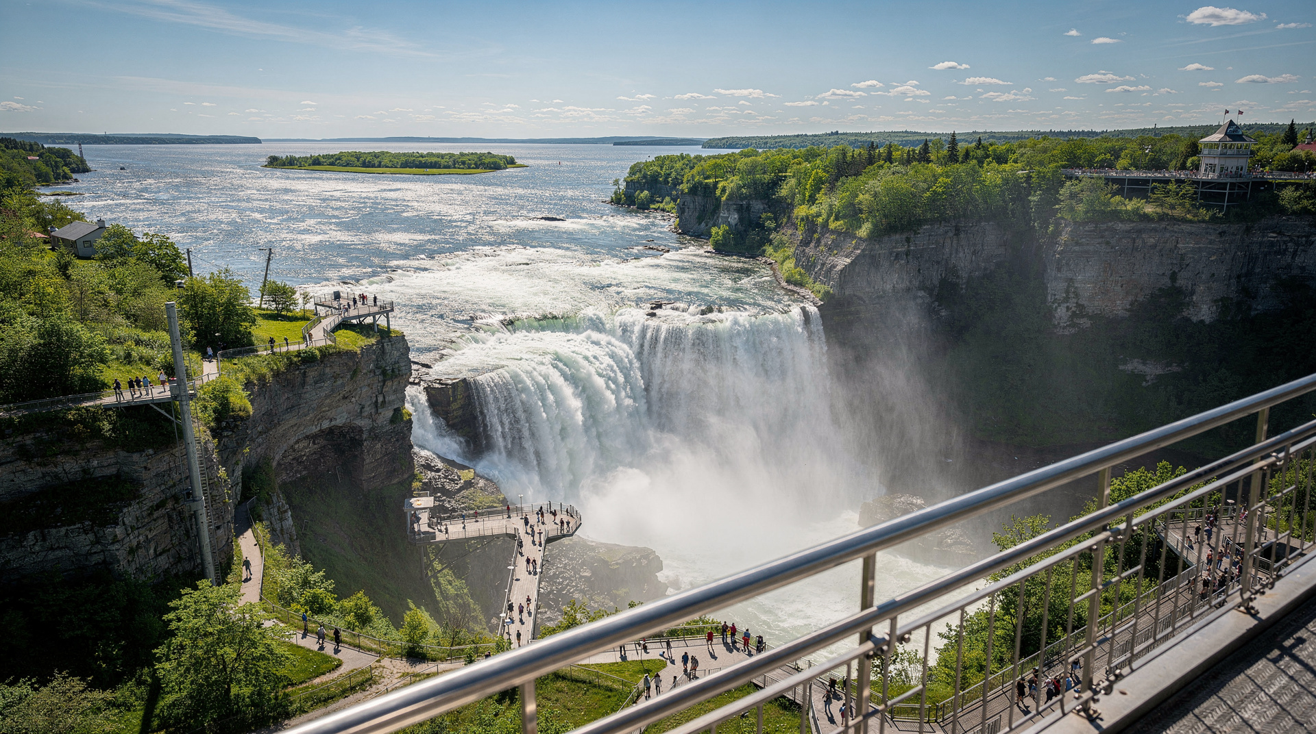 Las mejores excursiones desde Québec City — Excursiones desde Québec City: Île d'Orléans, Montmorency, Wendake, Charlevoix, 