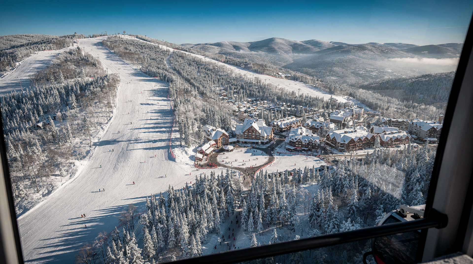 Estaciones de esquí alpino en Québec: comparativa de las cuatro grandes — Las cuatro grandes estaciones de esquí de Québec: Mont-Tremblant, Mont-Sainte-An