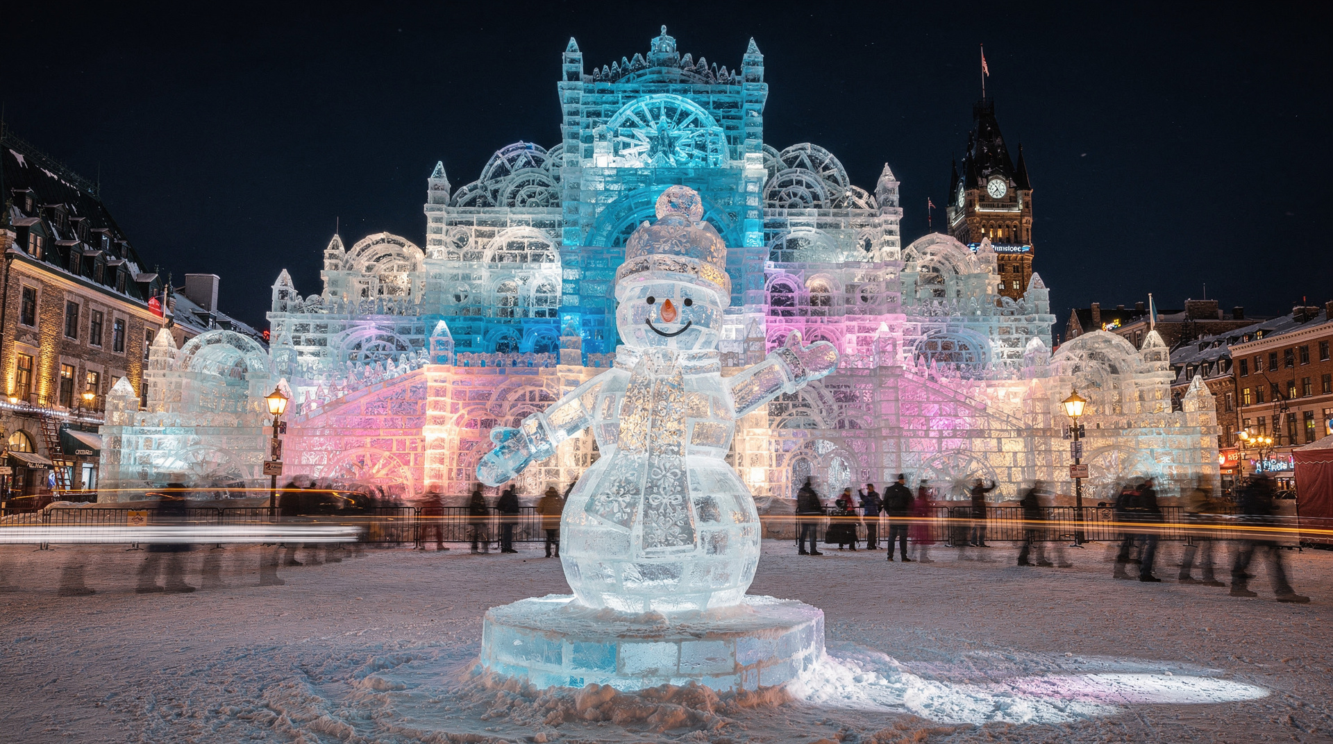 Québec en février : Carnaval, neige et beauté silencieuse — Québec en février : Carnaval, canot à glace sur le Saint-Laurent, Hôtel de Glace